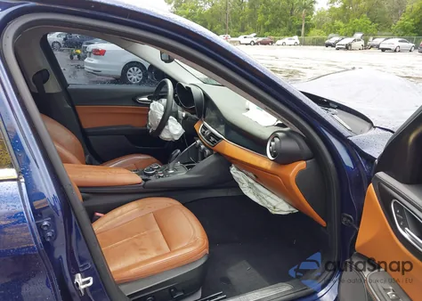 2017 Alfa Romeo Giulia Awd z USA, uszkodzony, nr VIN ZARFAEDN2H7545488